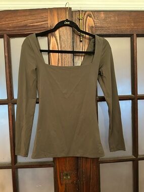 Babaton contour Squareneck top